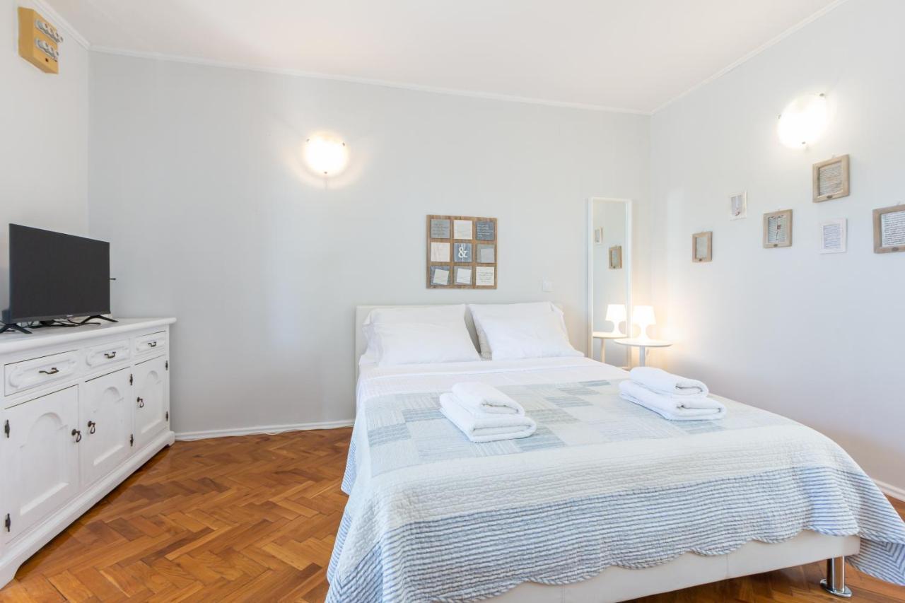 Apartments Vladan With Terrace Башка Екстер'єр фото