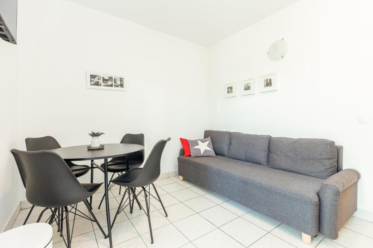 Apartments Vladan With Terrace Башка Екстер'єр фото